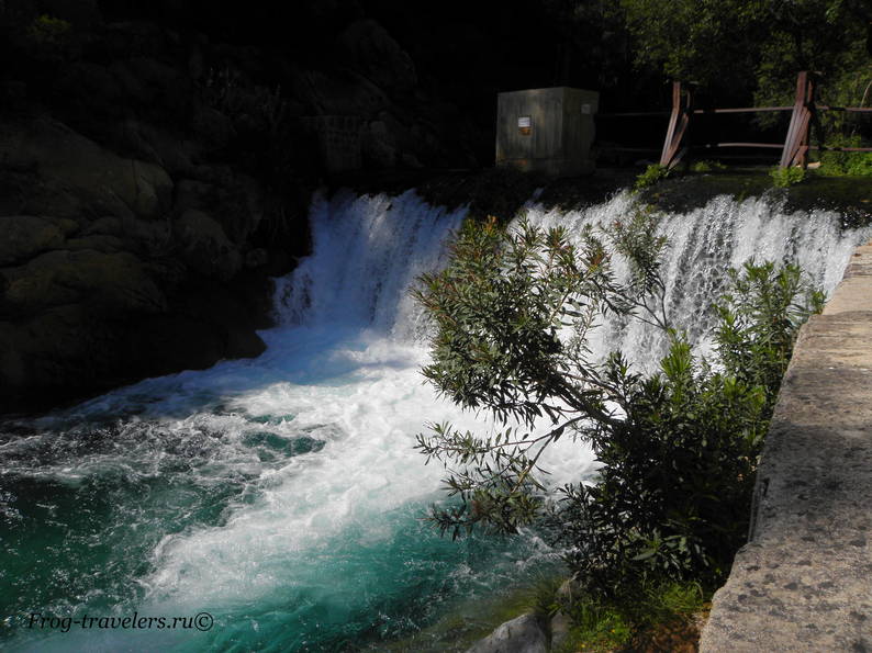 Водопады и источники реки Альгара в Испании Аликате