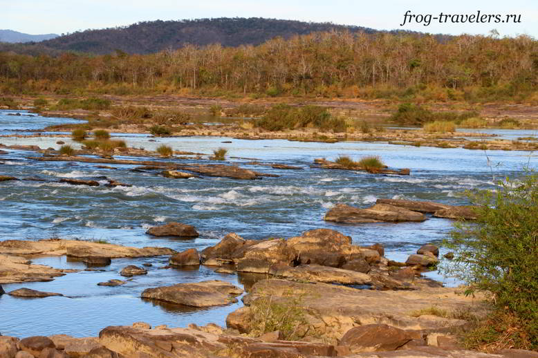 Пороги Keng Luang Waterfal на реке Секонг